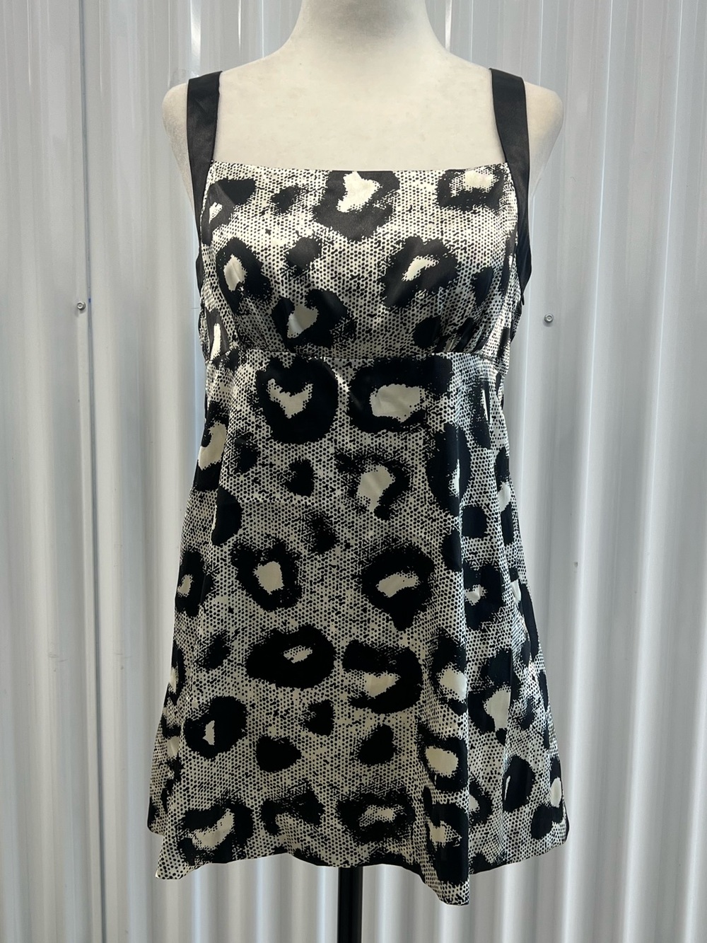 mac & jac Black and White Leopard Print Satin top